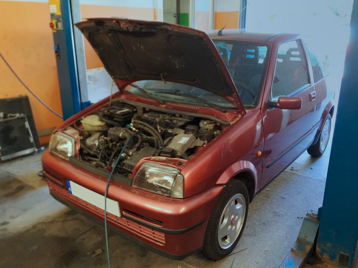 Serwis klimatyzacji — napełnianie czynnikiem